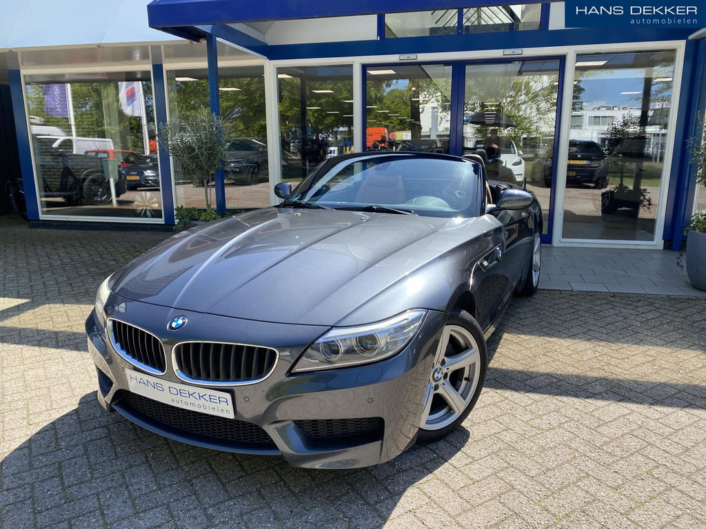 53039300-0.jpg